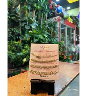 Altın Dörtlü: Özel Tasarım 4'lü Bileklik Kombini